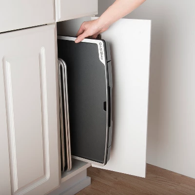 Presto 19" Tilt'n Fold Electric Griddle - 7073 5 Presto 19" Tilt'n Fold Electric Griddle - 7073 - Image 3