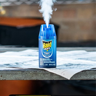 Raid Max Concentrated Deep Reach Fogger - 2.1oz/3cans 6 Raid Max Concentrated Deep Reach Fogger - 2.1oz/3cans - Image 4