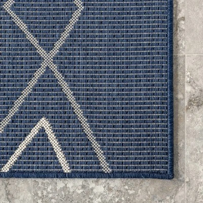 NuLOOM Mallie Moroccan Striped Indoor/Outdoor Area Rug 6 NuLOOM Mallie Moroccan Striped Indoor/Outdoor Area Rug - Image 4