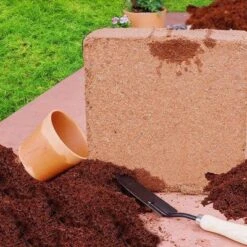 Envelor 10lb Compressed Coco Coir Brick Potting Soil