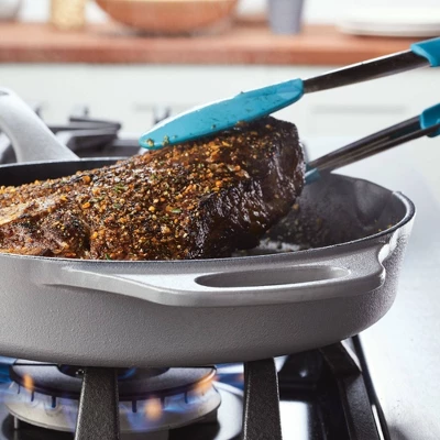 Rachael Ray Premium RUST-RESISTANT Cast Iron Skillet 10" Gray 7 Rachael Ray Premium RUST-RESISTANT Cast Iron Skillet 10" Gray - Image 5