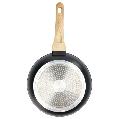 MasterChef Frying Pan With Soft-Touch Bakelite Handle (8-Inch) 5 MasterChef Frying Pan With Soft-Touch Bakelite Handle (8-Inch) - Image 3