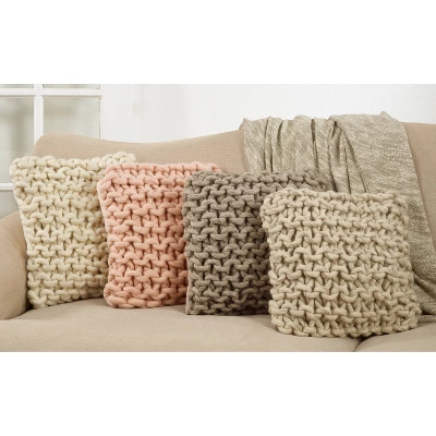 18"x18" Chunky Knit Square Throw Pillow Cover Pink - Saro Lifestyle 4 18"x18" Chunky Knit Square Throw Pillow Cover Pink - Saro Lifestyle - Image 2