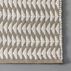 NuLOOM Outdoor Striped Yasmin Patio Area Rug 18 NuLOOM Outdoor Striped Yasmin Patio Area Rug -Sunnydaze Decor Store GUEST ba78d027 ee2d 4992 a7bd be05fcadc1cb