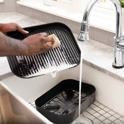 Ninja Woodfire Outdoor Grill & Smoker, 7-in-1 Master Grill, BBQ Smoker And Air Fryer With Woodfire Technology - OG701 11 Ninja Woodfire Outdoor Grill & Smoker, 7-in-1 Master Grill, BBQ Smoker And Air Fryer With Woodfire Technology - OG701 - Image 9