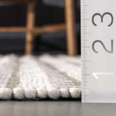 NuLOOM Outdoor Striped Yasmin Patio Area Rug 4 NuLOOM Outdoor Striped Yasmin Patio Area Rug - Image 2